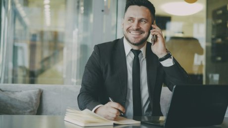 What is leadership and how to be a leader